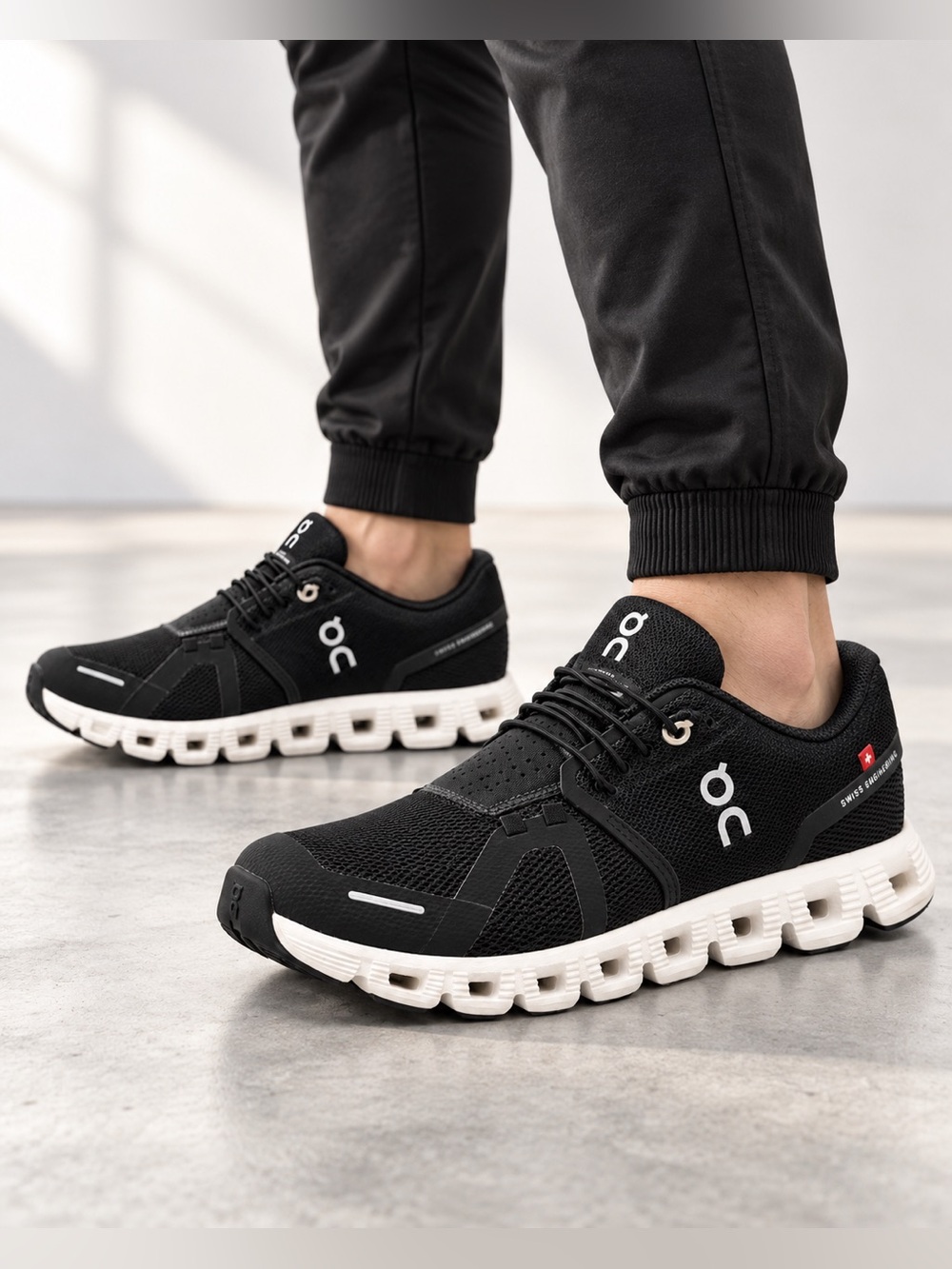 On Running Cloud 5 Black White Men’s Size 8 CloudTec 59.98919